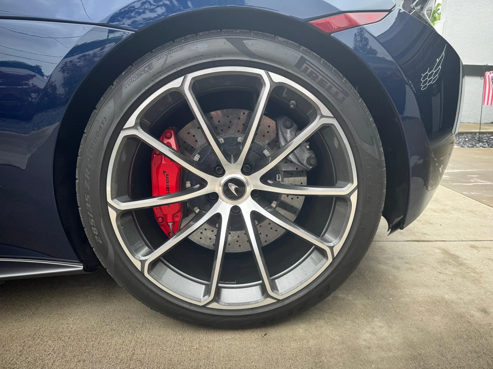 2019 McLaren 570S Spider - Image 24 of 31