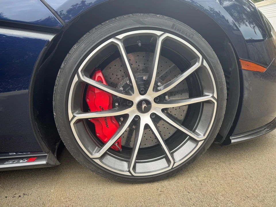 2019 McLaren 570S Spider - Image 26 of 31