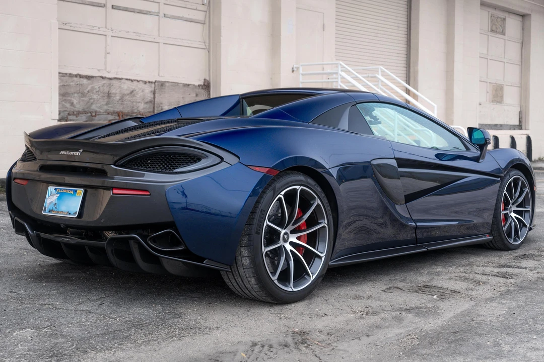 2019 McLaren 570S Spider - Image 4 of 31