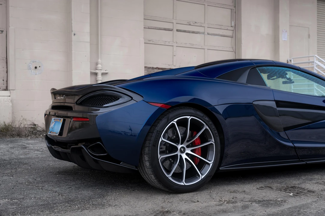 2019 McLaren 570S Spider - Image 18 of 31