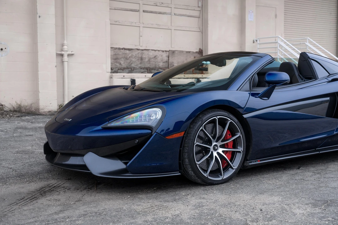2019 McLaren 570S Spider - Image 15 of 31