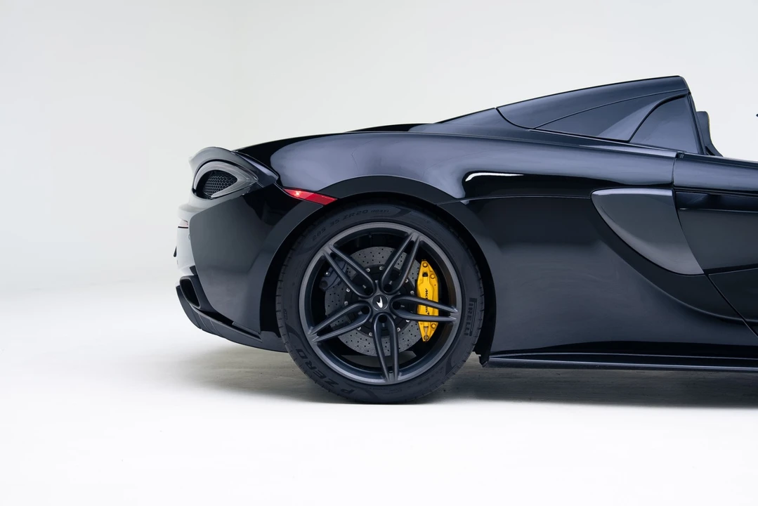 2019 McLaren 570S Spider - Image 20 of 21
