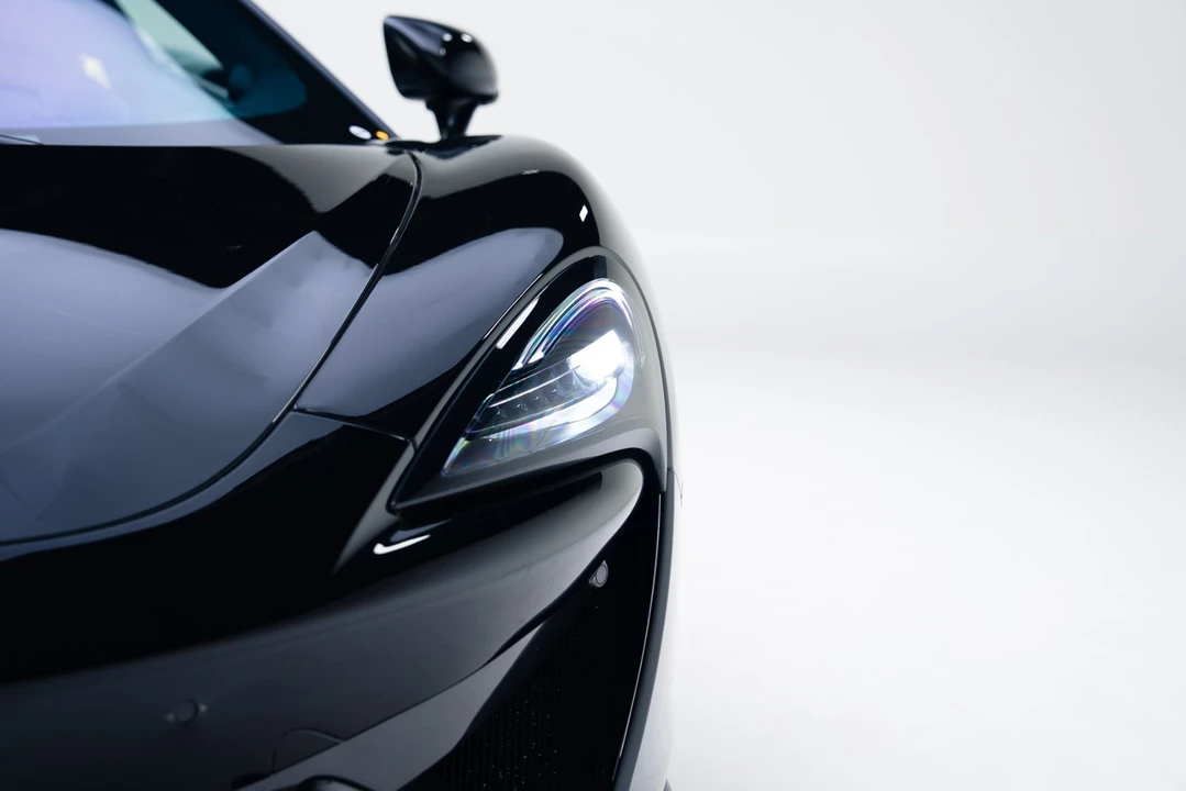2019 McLaren 570S Spider - Image 10 of 21