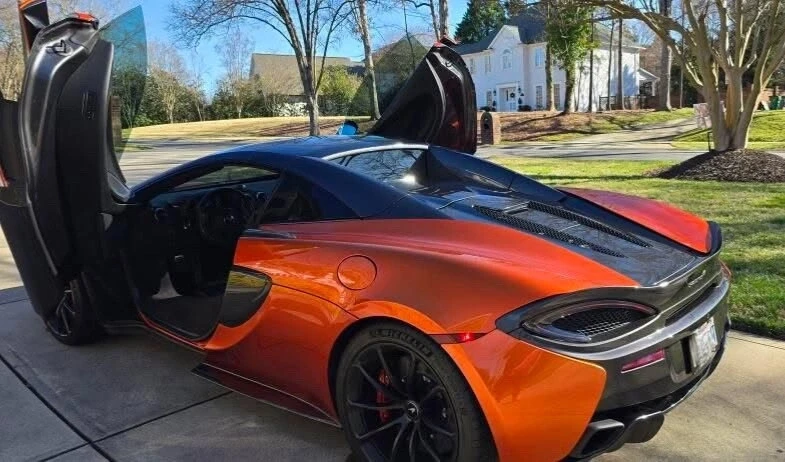 2019 McLaren 570S Spider - Image 10 of 12