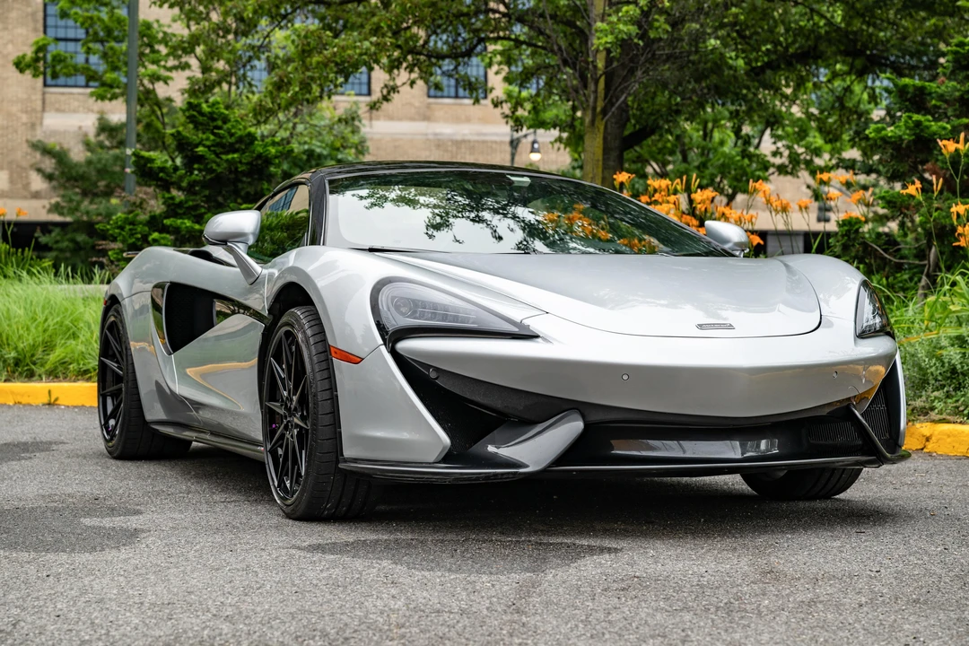 2019 McLaren 570S Spider - Image 14 of 31