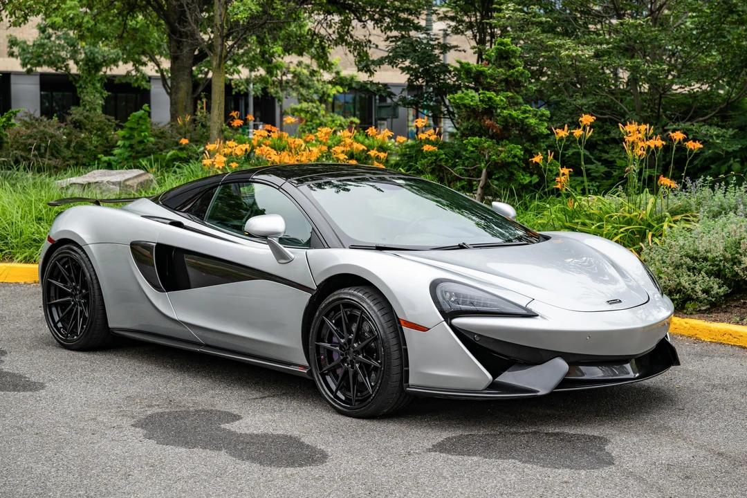 2019 McLaren 570S Spider - Image 13 of 31