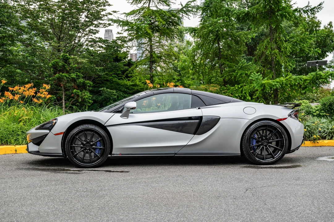 2019 McLaren 570S Spider - Image 8 of 31