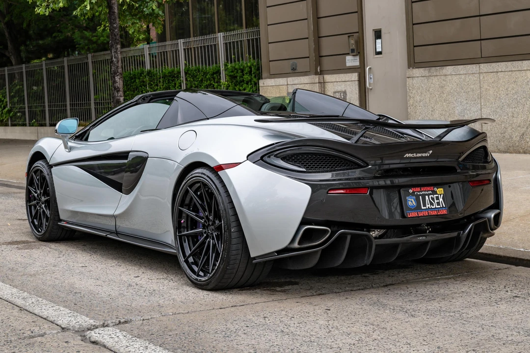 2019 McLaren 570S Spider - Image 4 of 31