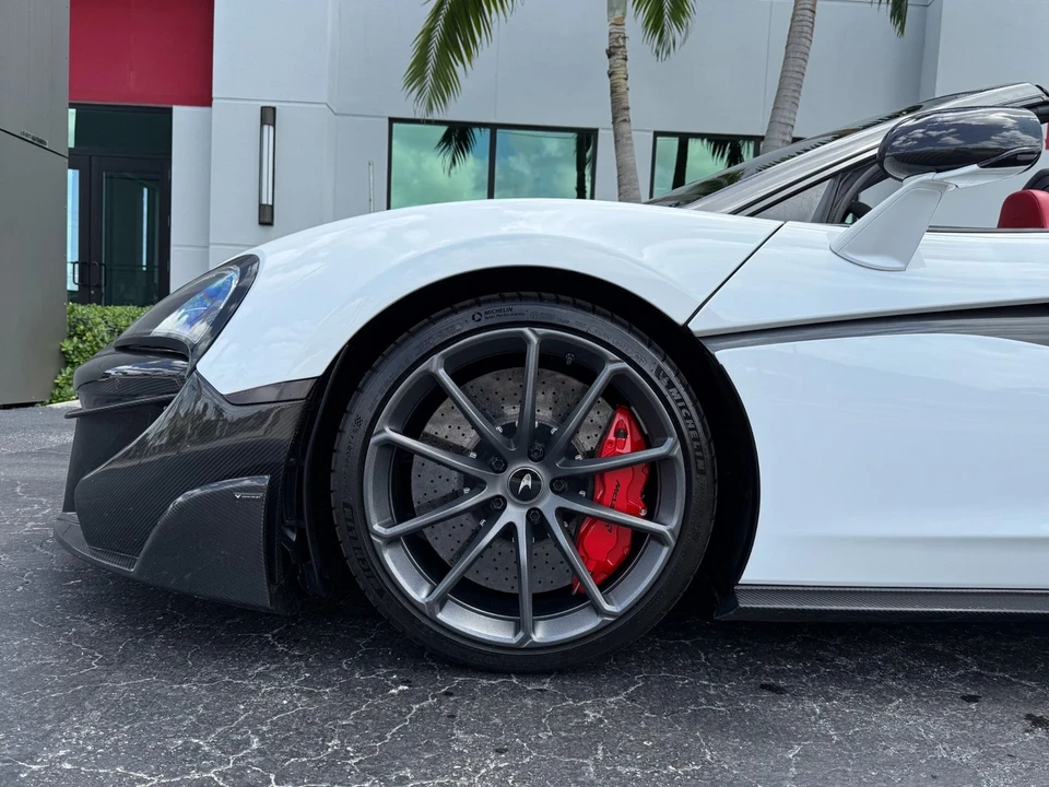 2019 McLaren 570S Spider - Image 13 of 21