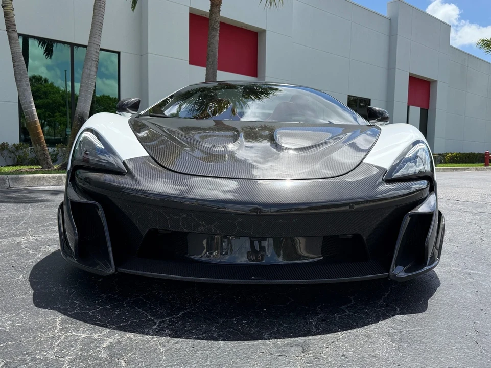 2019 McLaren 570S Spider - Image 10 of 21