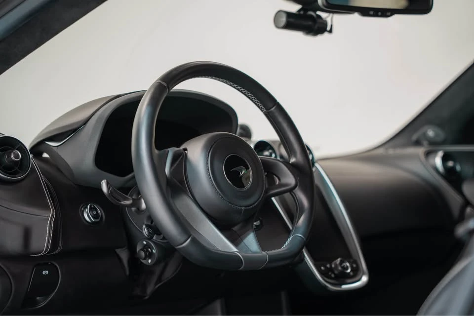 2019 McLaren 570S - Image 7 of 9
