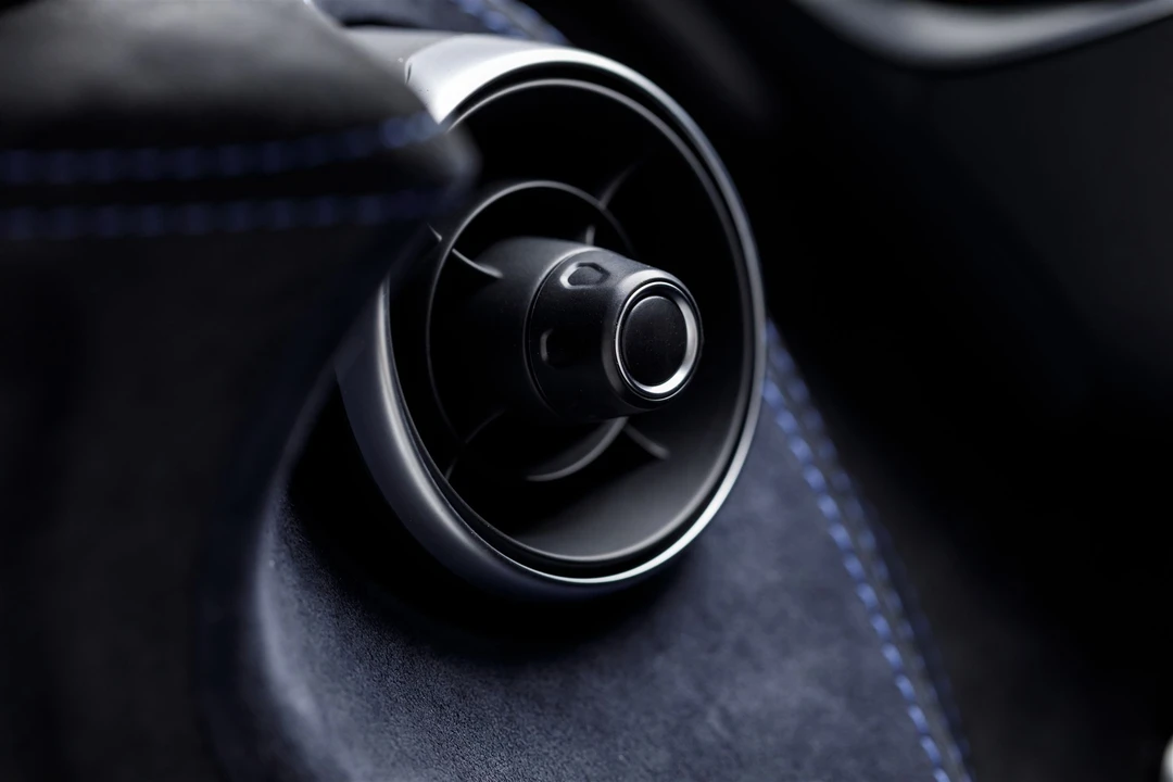 2019 McLaren 600LT - Image 3 of 31