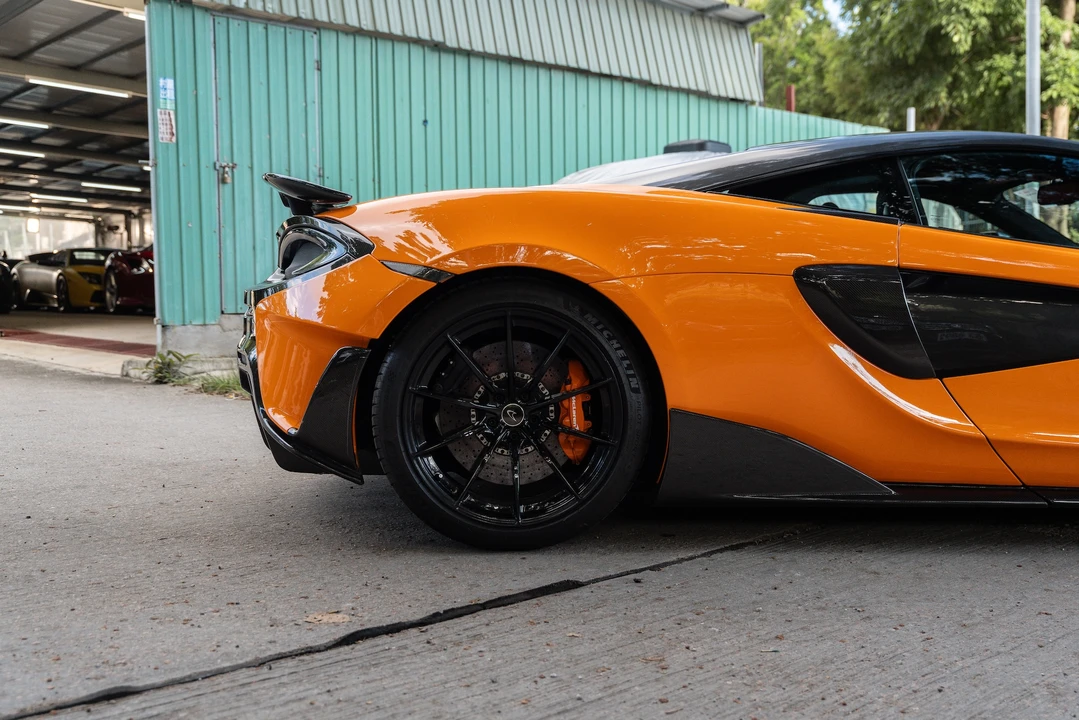 2019 McLaren 600LT - Image 27 of 31