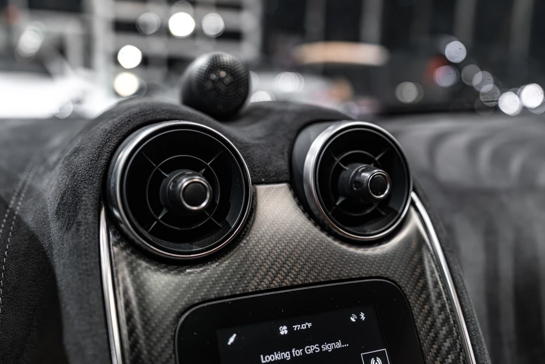 2019 McLaren 600LT - Image 16 of 21