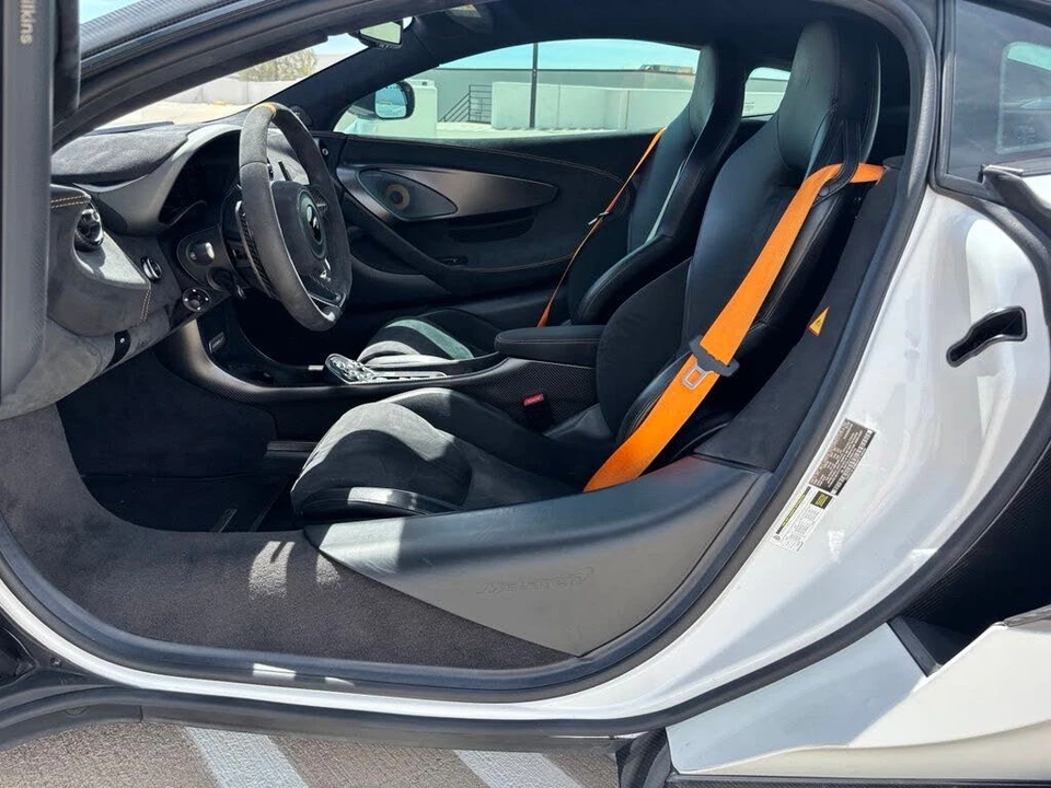 2019 McLaren 600LT - Image 23 of 28