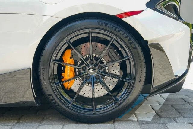2019 McLaren 600LT - Image 15 of 31