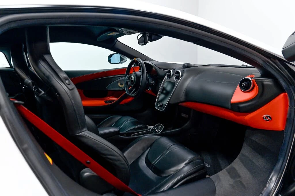 2019 McLaren 600LT - Image 23 of 31