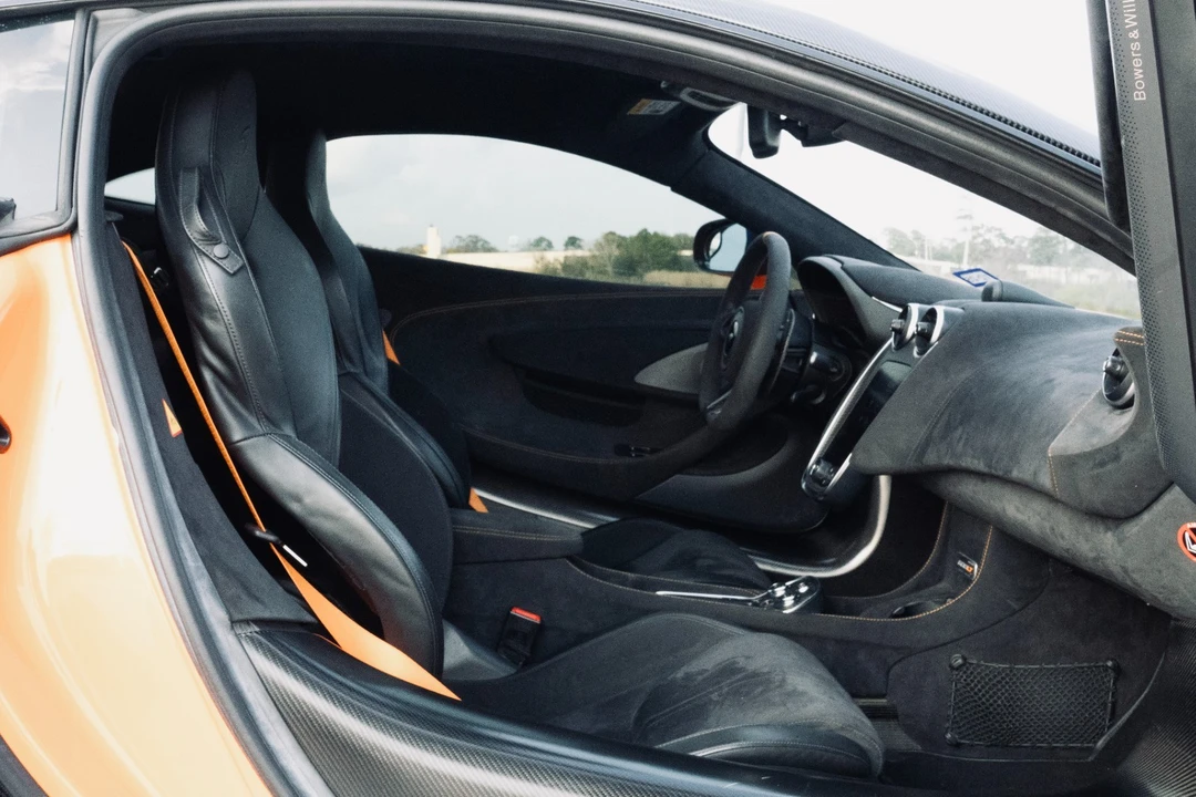 2019 McLaren 600LT - Image 17 of 21