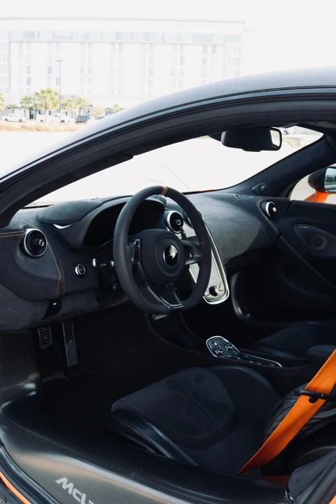 2019 McLaren 600LT - Image 18 of 21