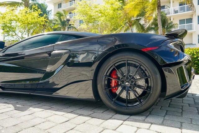 2019 McLaren 675LT - Image 18 of 31