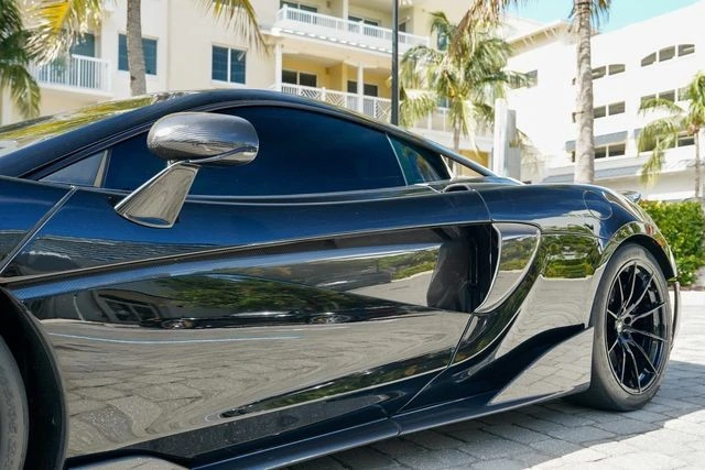 2019 McLaren 675LT - Image 11 of 31