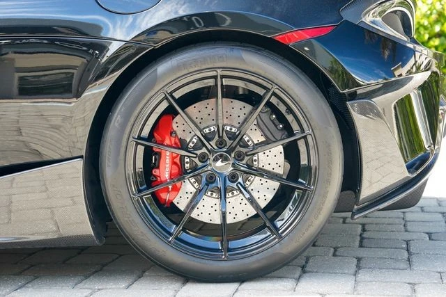 2019 McLaren 675LT - Image 17 of 31