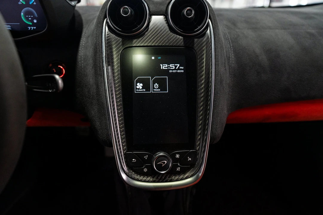 2019 McLaren 600LT - Image 24 of 31