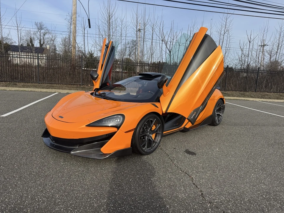 2019 McLaren 600LT - Image 9 of 16