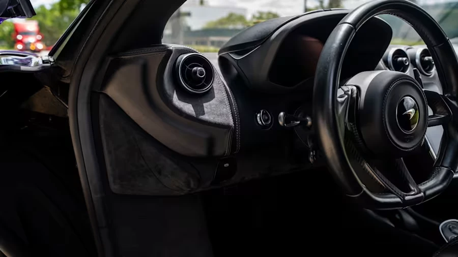 2019 McLaren 600LT - Image 25 of 31