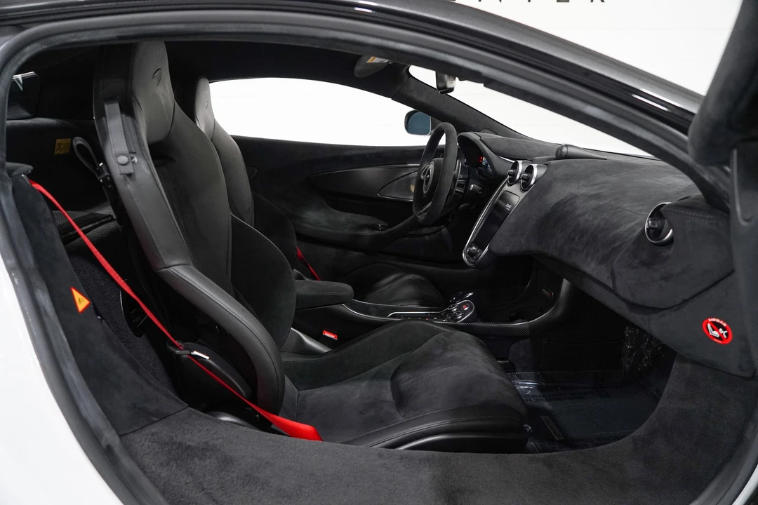 2019 McLaren 600LT - Image 16 of 31