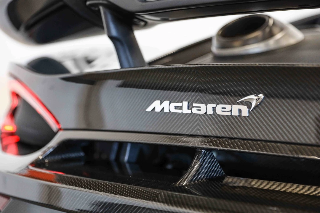 2019 McLaren 675LT - Image 27 of 31