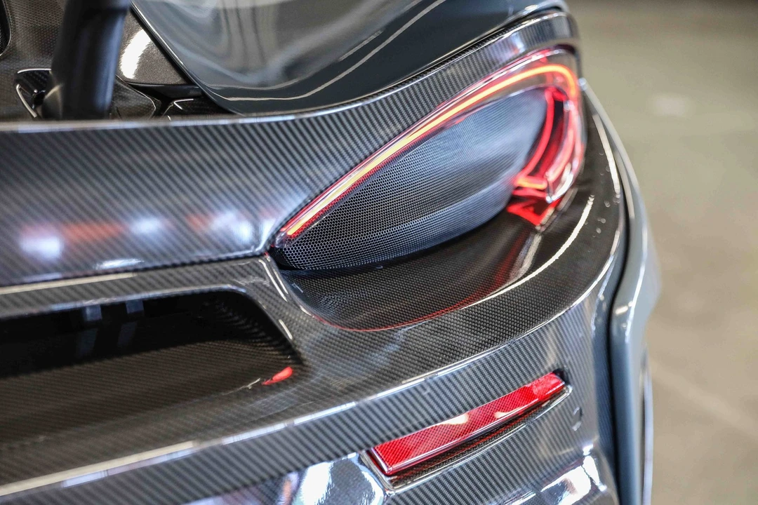 2019 McLaren 675LT - Image 29 of 31