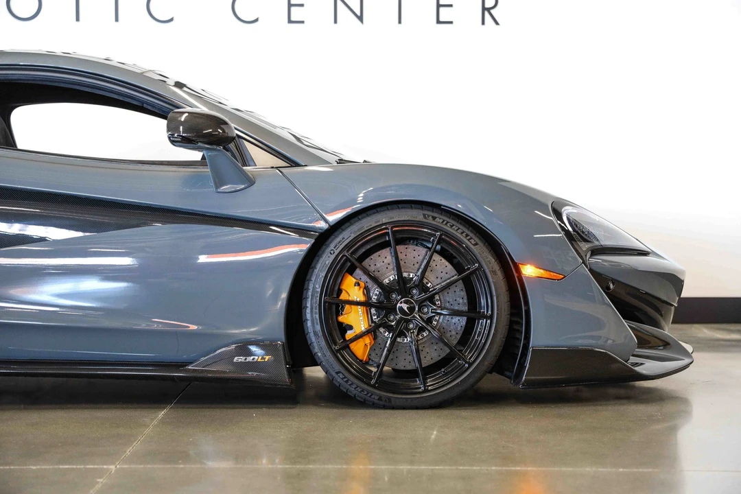 2019 McLaren 675LT - Image 18 of 31