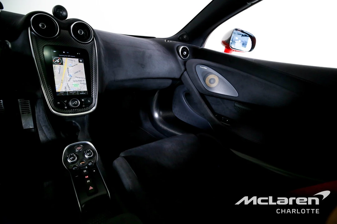2019 McLaren 600LT - Image 16 of 31