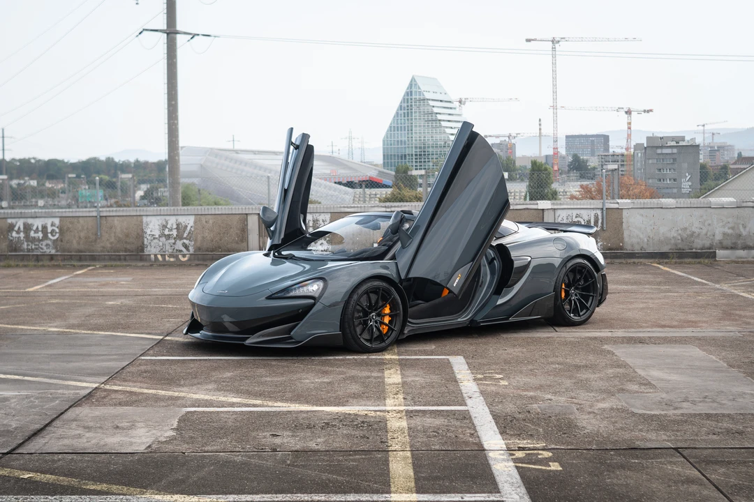 2019 McLaren 600LT Spider - Image 11 of 31