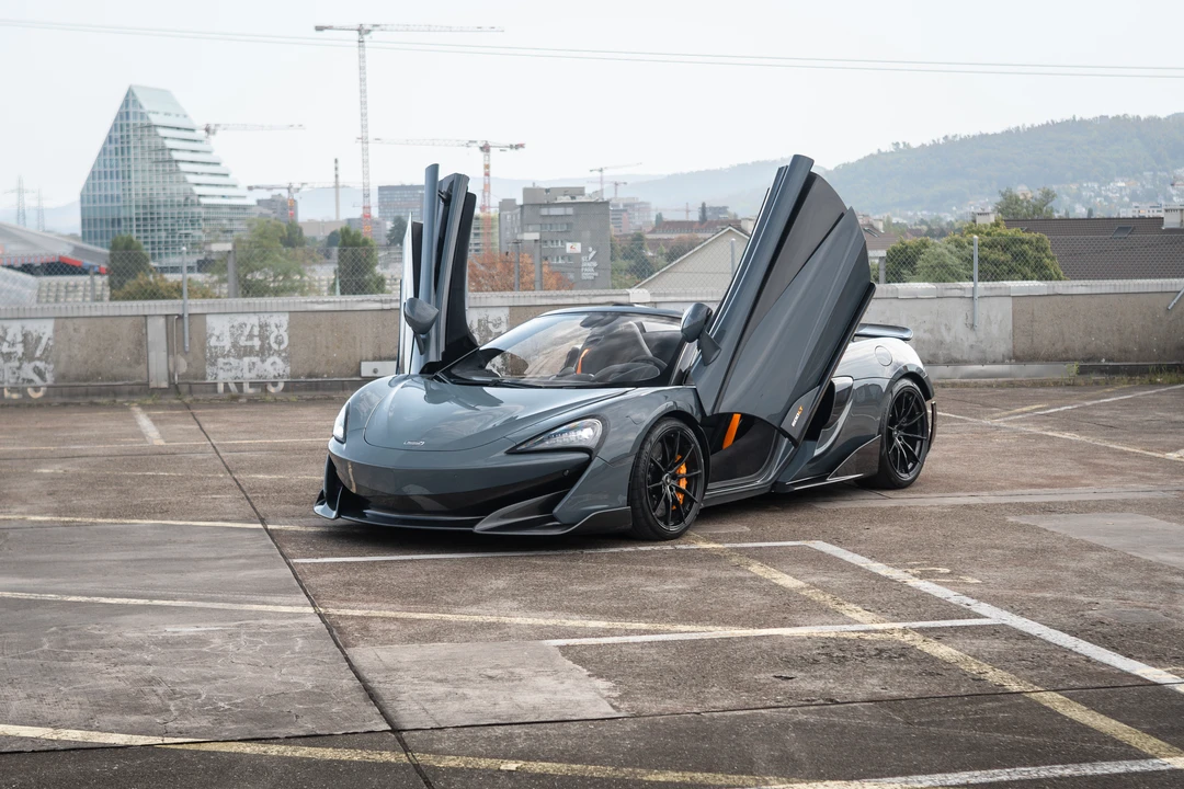 2019 McLaren 600LT Spider - Image 12 of 31