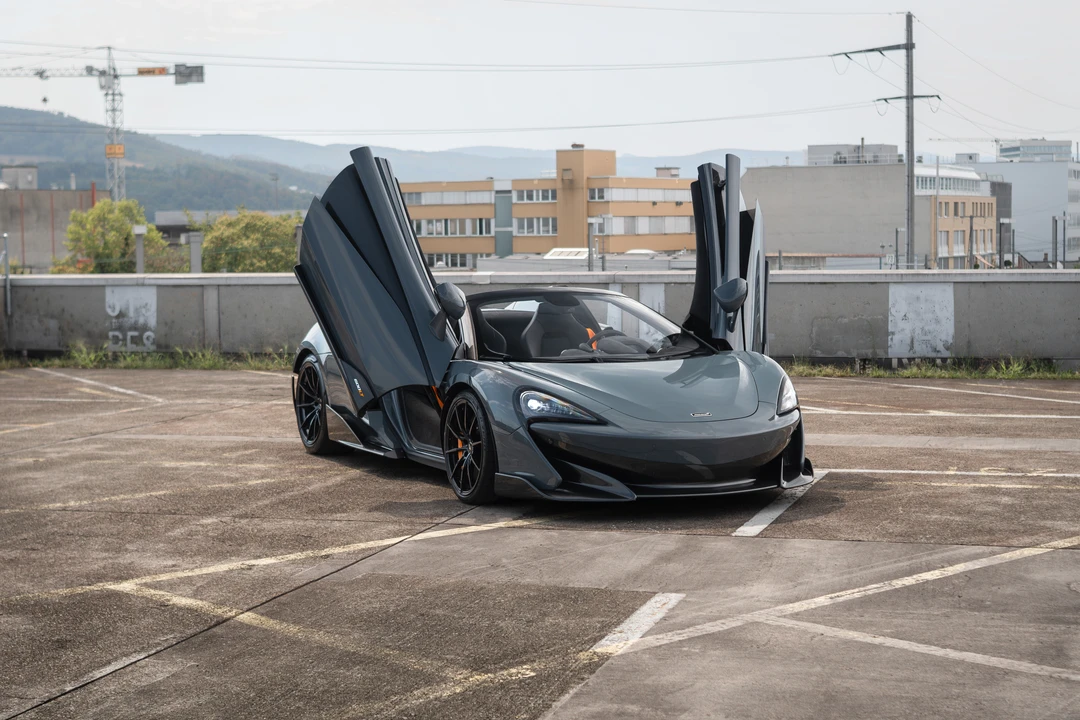 2019 McLaren 600LT Spider - Image 13 of 31