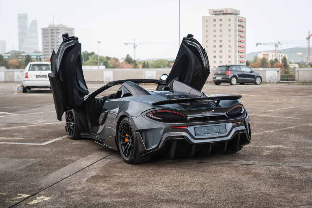 2019 McLaren 600LT Spider - Image 18 of 31