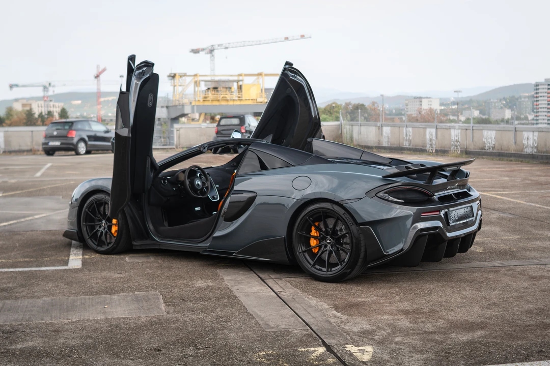 2019 McLaren 600LT Spider - Image 19 of 31