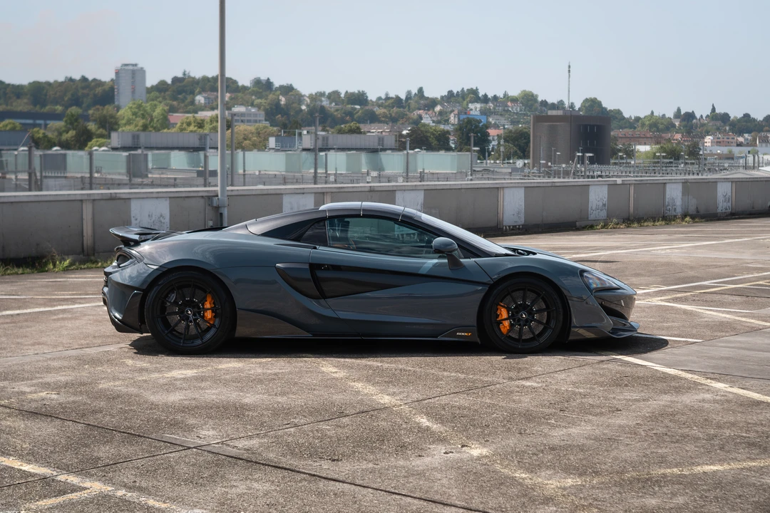 2019 McLaren 600LT Spider - Image 8 of 31