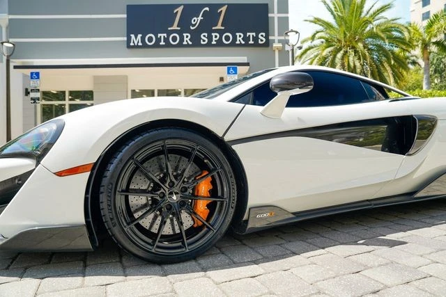 2019 McLaren 675LT - Image 11 of 31