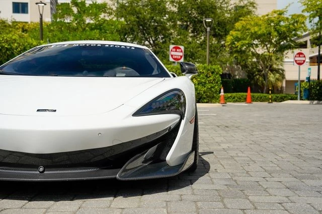 2019 McLaren 675LT - Image 7 of 31