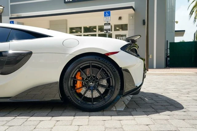 2019 McLaren 675LT - Image 16 of 31