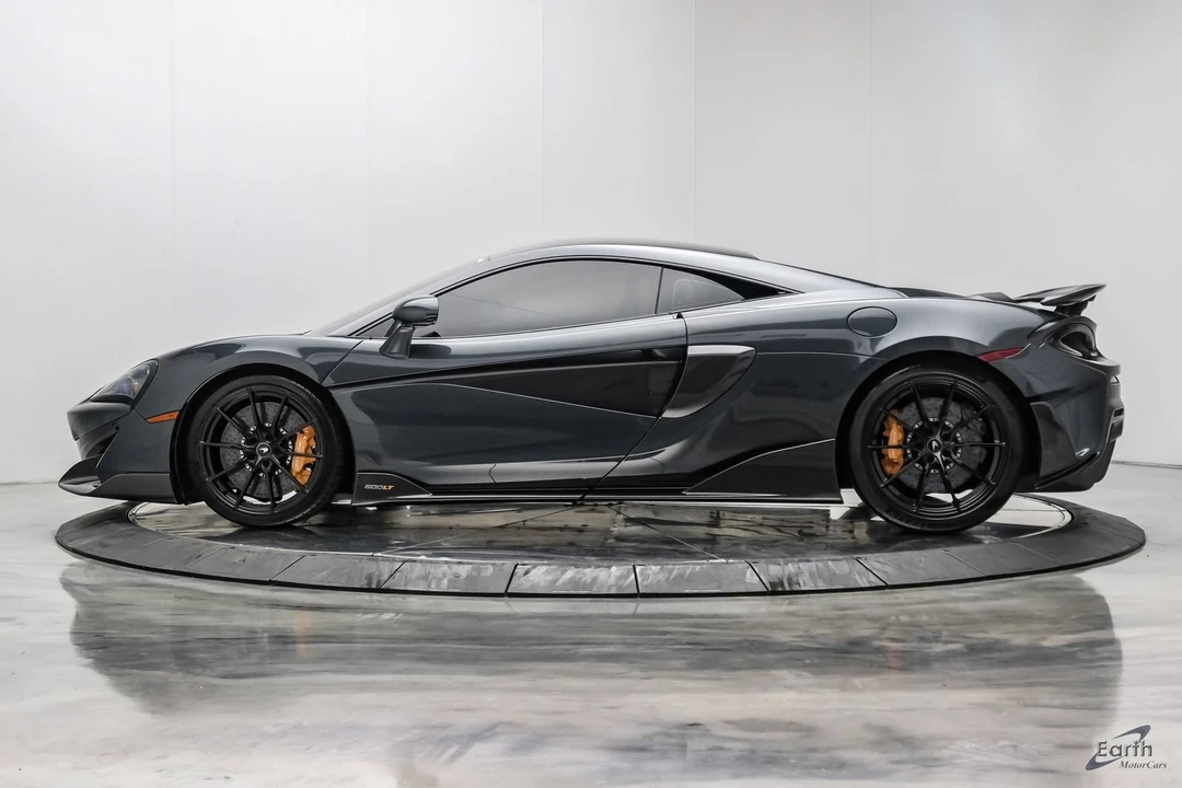 2019 McLaren 675LT - Image 8 of 31