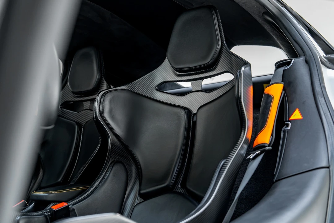 2019 McLaren 675LT - Image 4 of 31