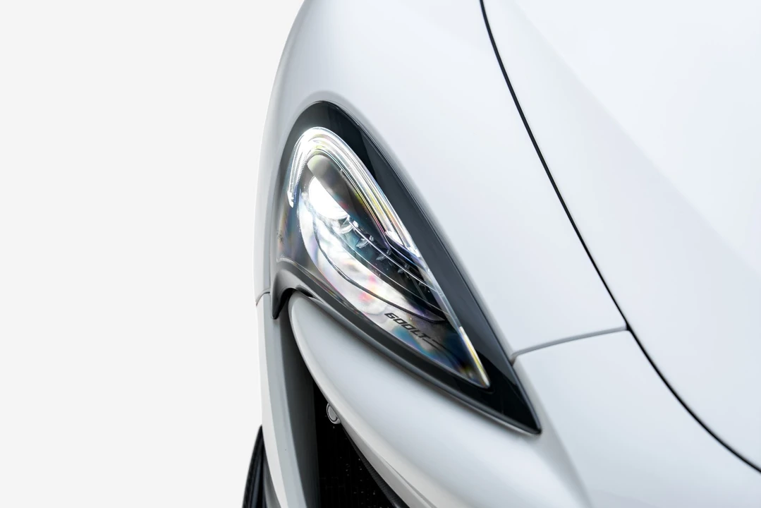 2019 McLaren 675LT - Image 21 of 31