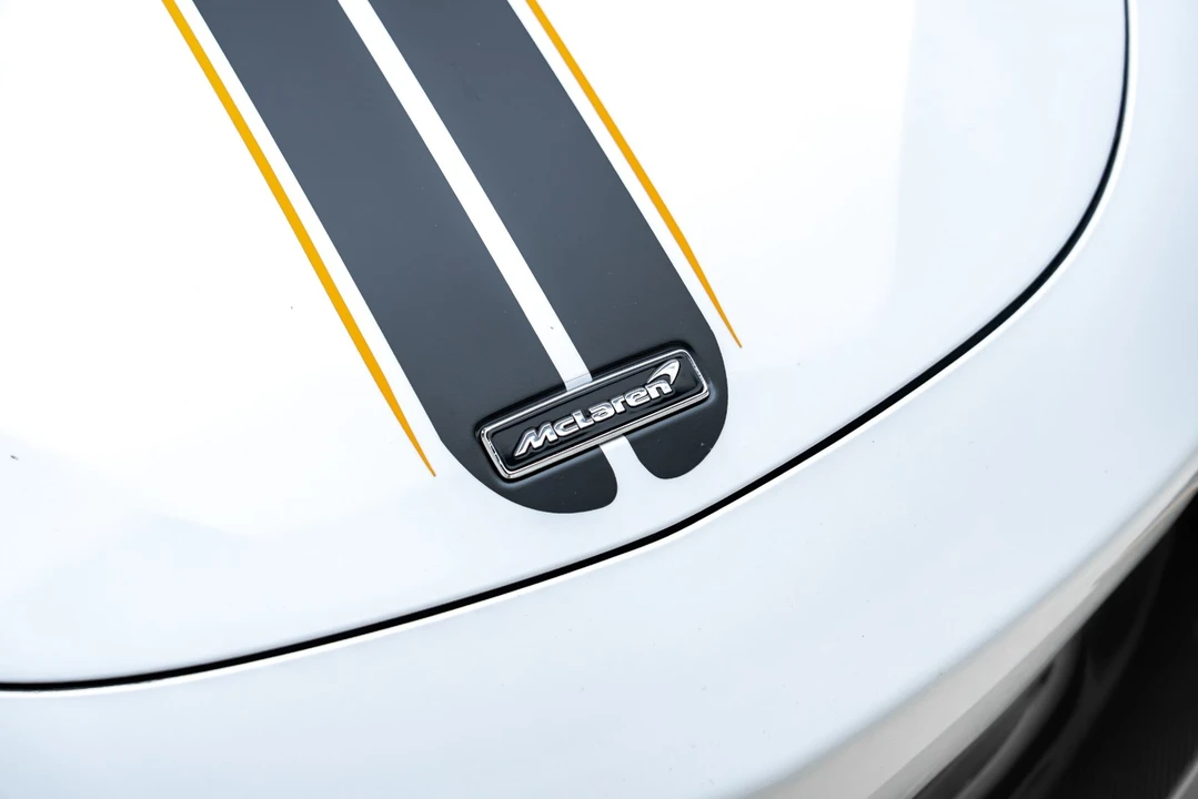 2019 McLaren 675LT - Image 22 of 31