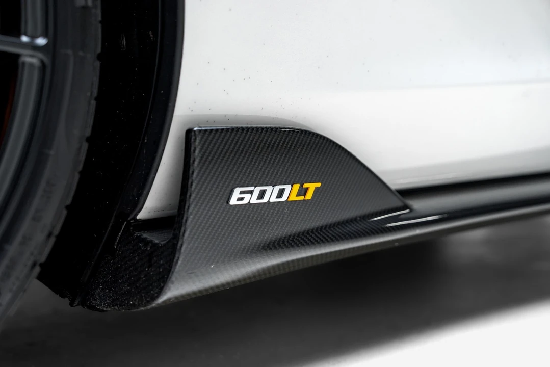 2019 McLaren 675LT - Image 26 of 31