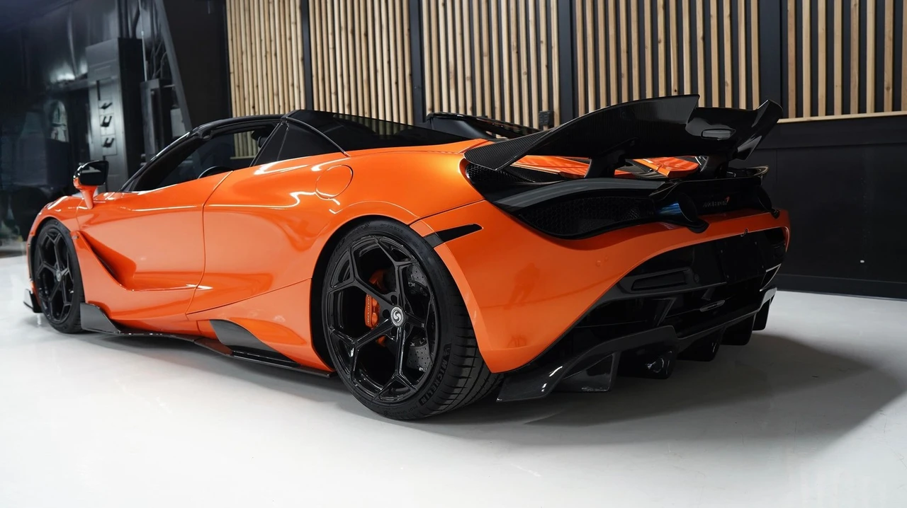 2019 McLaren 720S Spider - Image 13 of 21