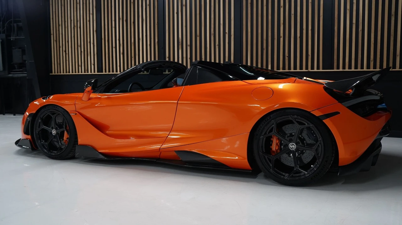 2019 McLaren 720S Spider - Image 11 of 21